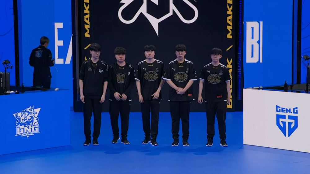 肋部斜插完 肋部斜插完